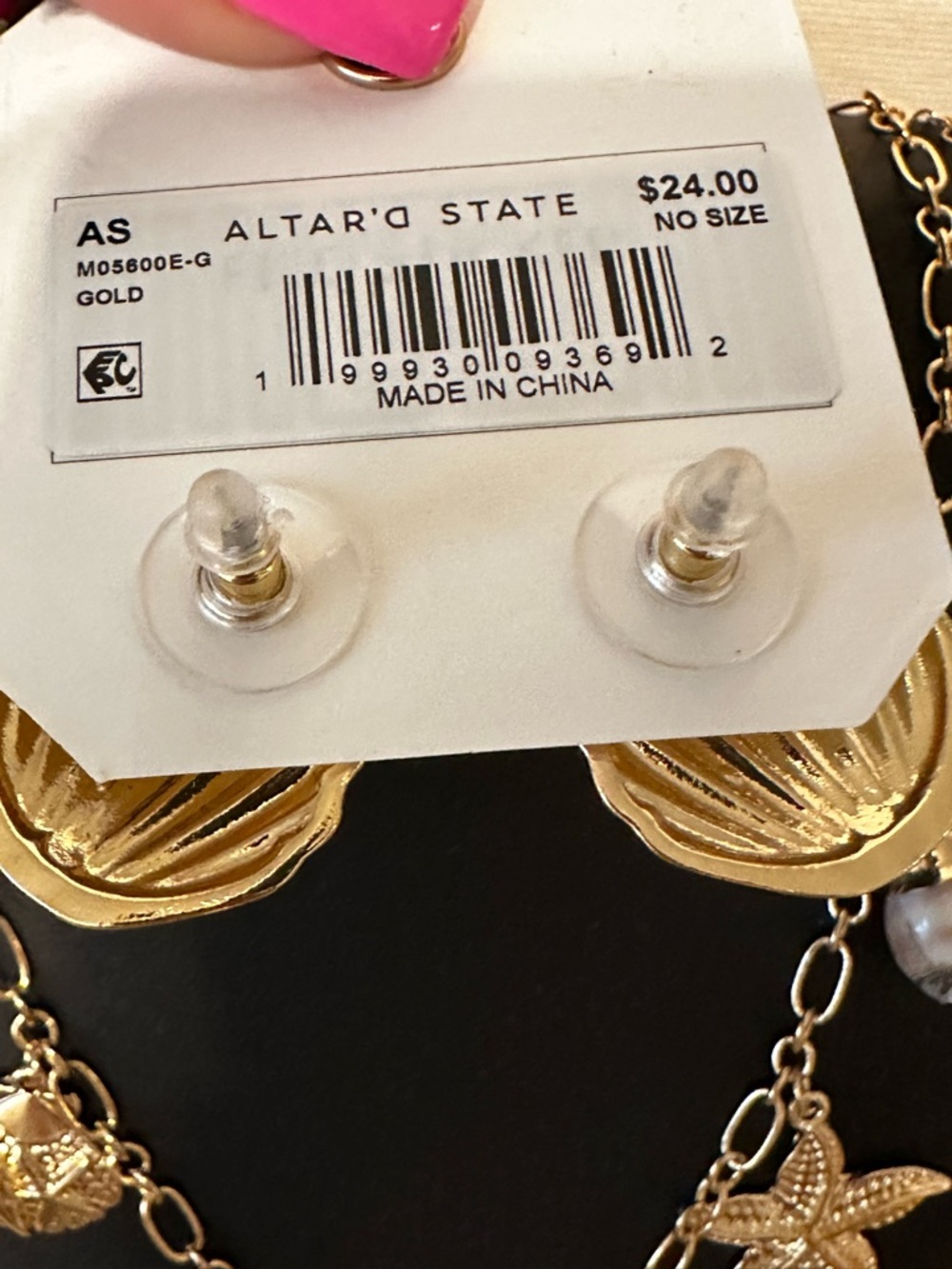 Altar'd State Gold Shell & Starfish Charm Necklace & Earring Set - Picture 5 of 8